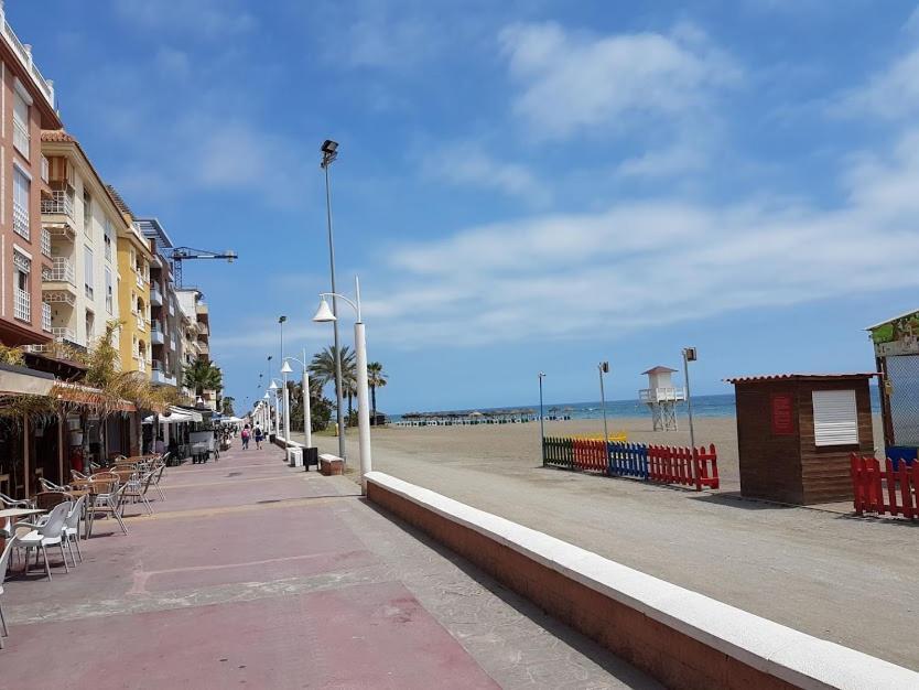 Puerta Del Sol Apartment Rincón de la Victoria Екстериор снимка